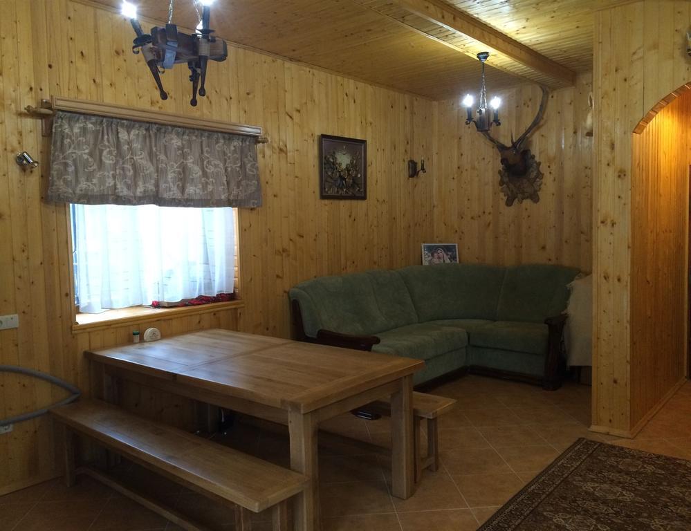 Guest House In Carpathians Migovo Ruang foto